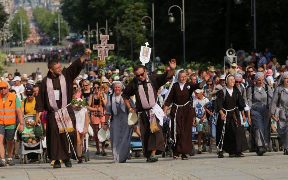 W tym roku na święto Wniebowzięcia do Częstochowy przyszło 70 tys. osób – o ponad 3 tys. mniej niż r