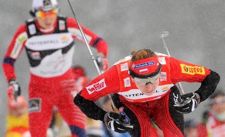 ?Justyna Kowalczyk i Marit Bjoergen. Dwa biegi w Tour de Ski i dwa zwycięstwa Polki, ale jeszcze za 