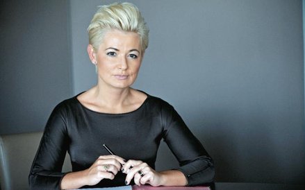 oraz Iwona Sroka, prezes KDPW. Od wielu lat związana z polskim rynkiem finansowym. W 2009 r. objęła 