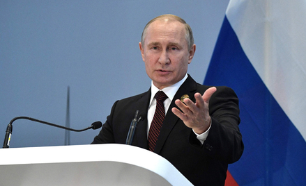Większość Rosjan podziela sposób myślenia o historii i polityce zagranicznej Władimira Putina – wyni