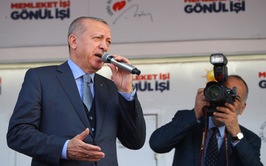 Erdogan pokazuje na wiecach nagranie zamachowca z Christchurch