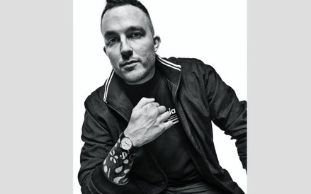 Ten Typ Mes - polski raper, wokalista, producent muzyczny, realizator nagrań, autor tekstów, wydawca