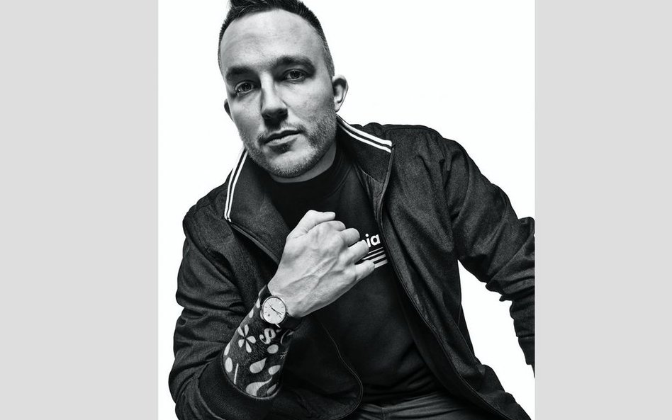 Ten Typ Mes - polski raper, wokalista, producent muzyczny, realizator nagrań, autor tekstów, wydawca