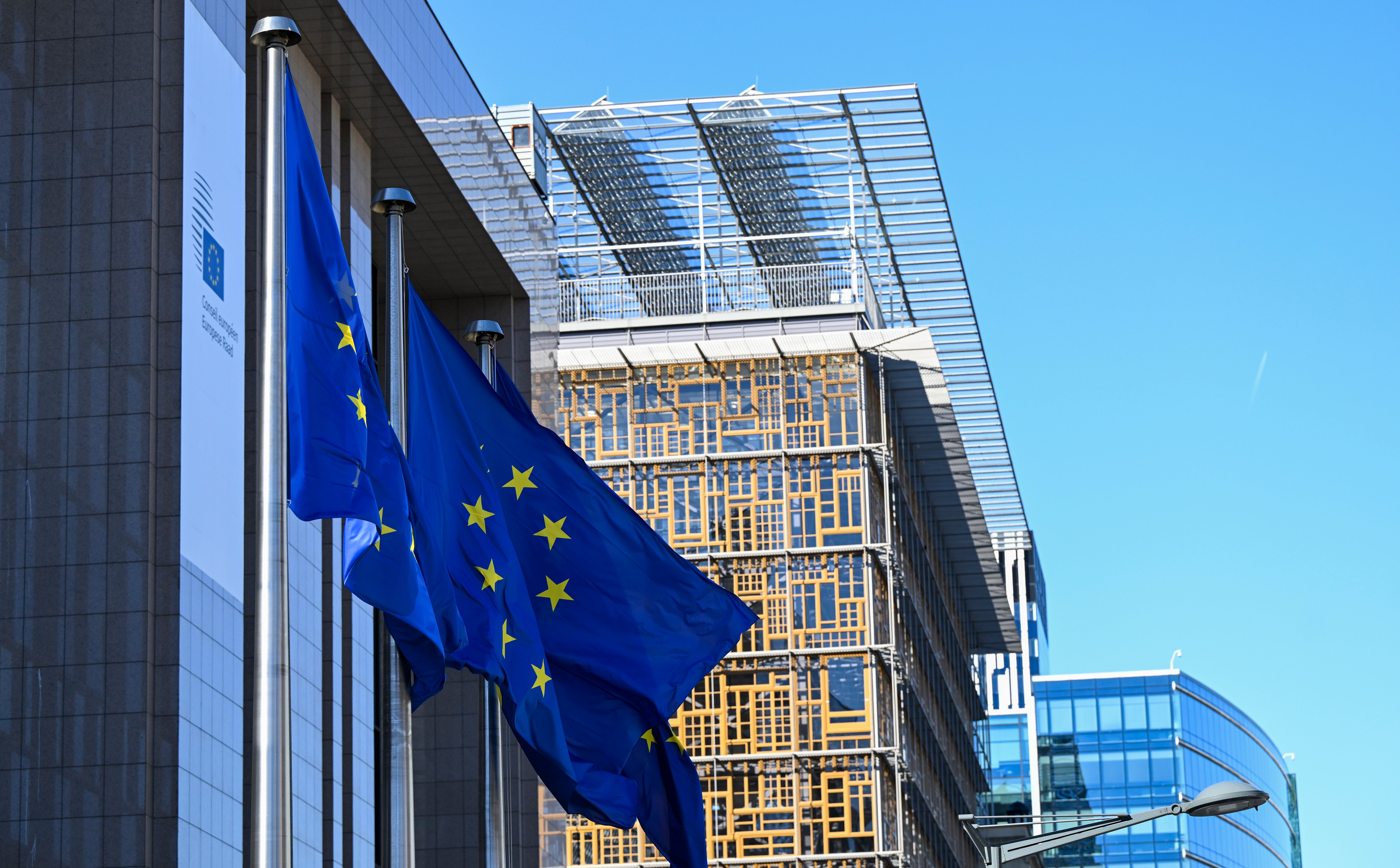 Komisja Europejska wznosi bariery wewnątrz wspólnego rynku
