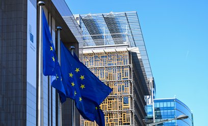 Komisja Europejska przedstawiła daleko odbiegający od dotychczasowej praktyki budżet na lata 2028-20