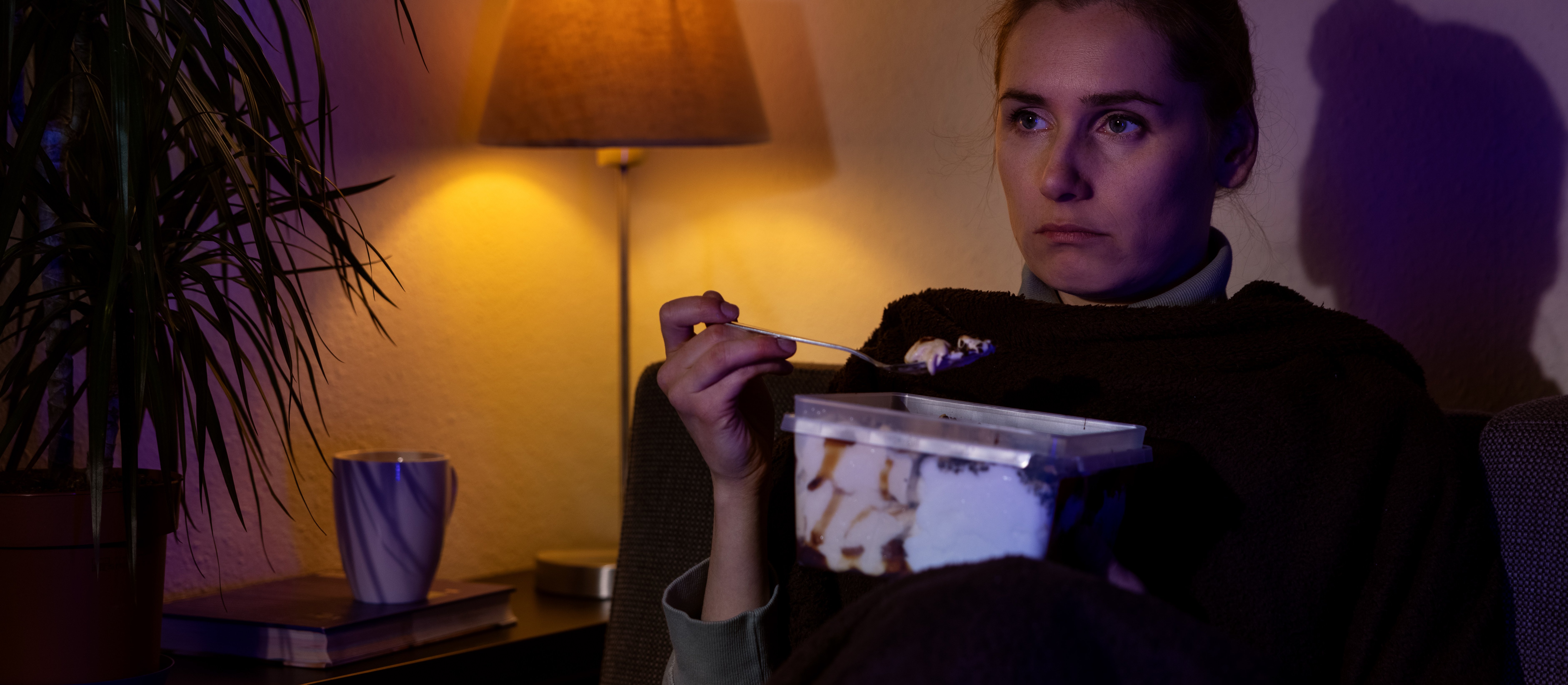 Nie chcesz mieć depresji? Naukowcy z Holandii mówią wprost: wyłącz telewizor i zrób tę jedną rzecz