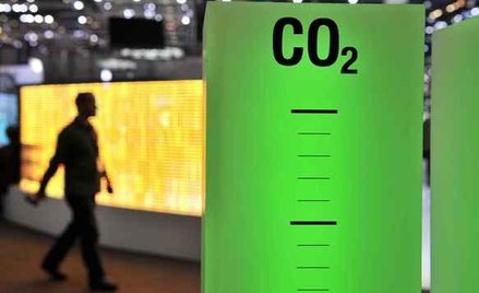 Handel CO2 podkopują skandale