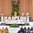 Beatyfikacja w Świątyni Opatrzności Bożej zgromadziła 120 biskupów, 600 księży oraz ponad siedem tys
