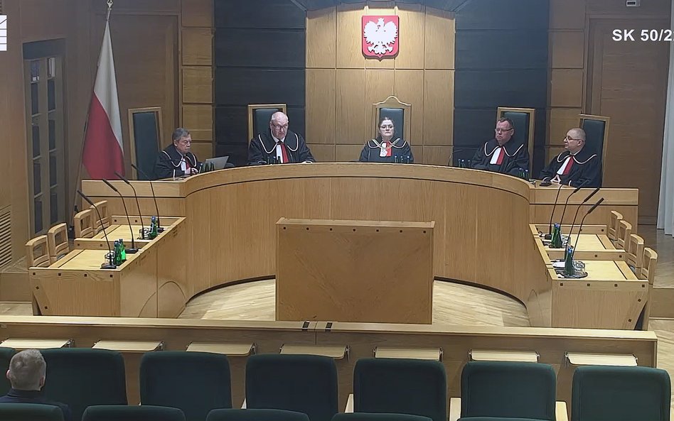 Wyrok wydał Trybunał w składzie:  sędzia TK Krystyna Pawłowicz - przewodniczący, prezes TK Bogdan Św