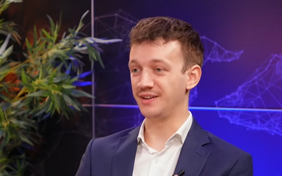 Aleksander Jabłoński analityk, XTB