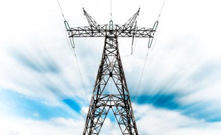 Sąd Najwyższy: zakład energetyczny zapłaci odszkodowanie właścicielom działek za linie i urządzenia