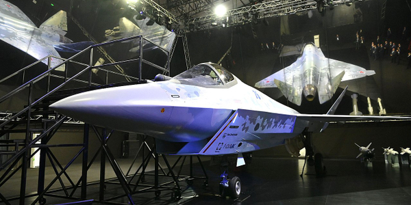 Su-75 ma wzbić się w powietrze w 2025 r. Dwa lata później niż planowano