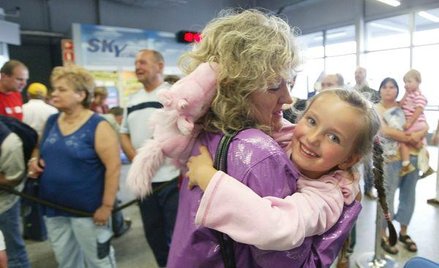 Hala przylotów na lotnisku w Warszawie