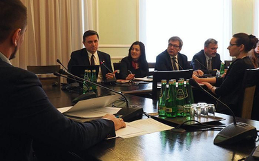 W spotkaniu z posłami uczestniczyli (od lewej): wiceminister Dawid Lasek, dyrektor ministerialnego d