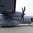 Samolot CASA C-295. Taki sam rozbił się pod Mirosławcem w styczniu 2008 r. Zginęło wtedy 20 osób