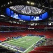 Finał Super Bowl: A w domu czeka ona