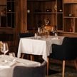 Restauracje Hi-Fi to lokale, w których równie istotną rolę, jak muzyka w audiofilskiej jakości, odgr