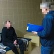 Jeśli zatrzymany odmawia jakiegokolwiek kontaktu z adwokatem lub radcą prawnym, który pozostaje do d