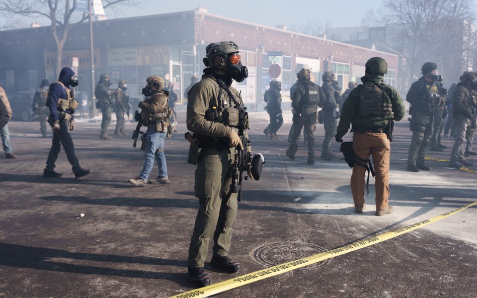 Protest po tym, jak agenci federalni śmiertelnie postrzelili 37-letniego Alexa Prettiego podczas pró