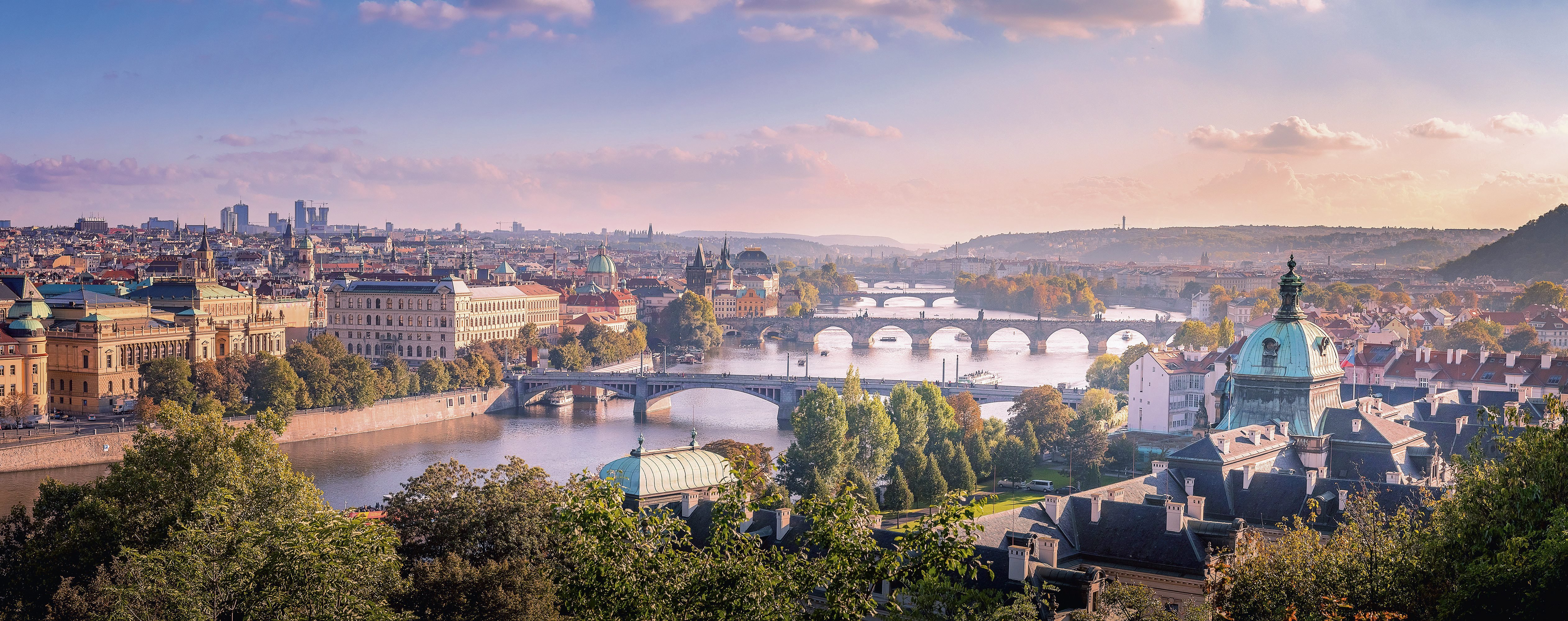 Polska inspiruje Czechy i Słowację. Sąsiedzi patrzą na nasz model rozwoju