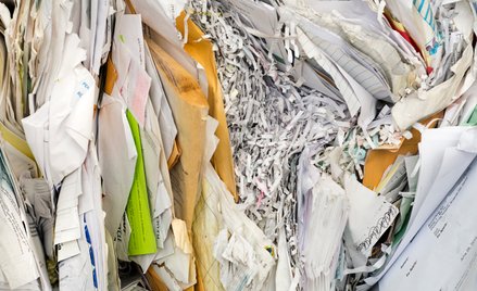 Na makulaturę trzeba uważać. Chiński wywiad ostrzega i grozi