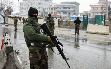 Afganistan: Krwawy zamach przed akademią wojskową w Kabulu