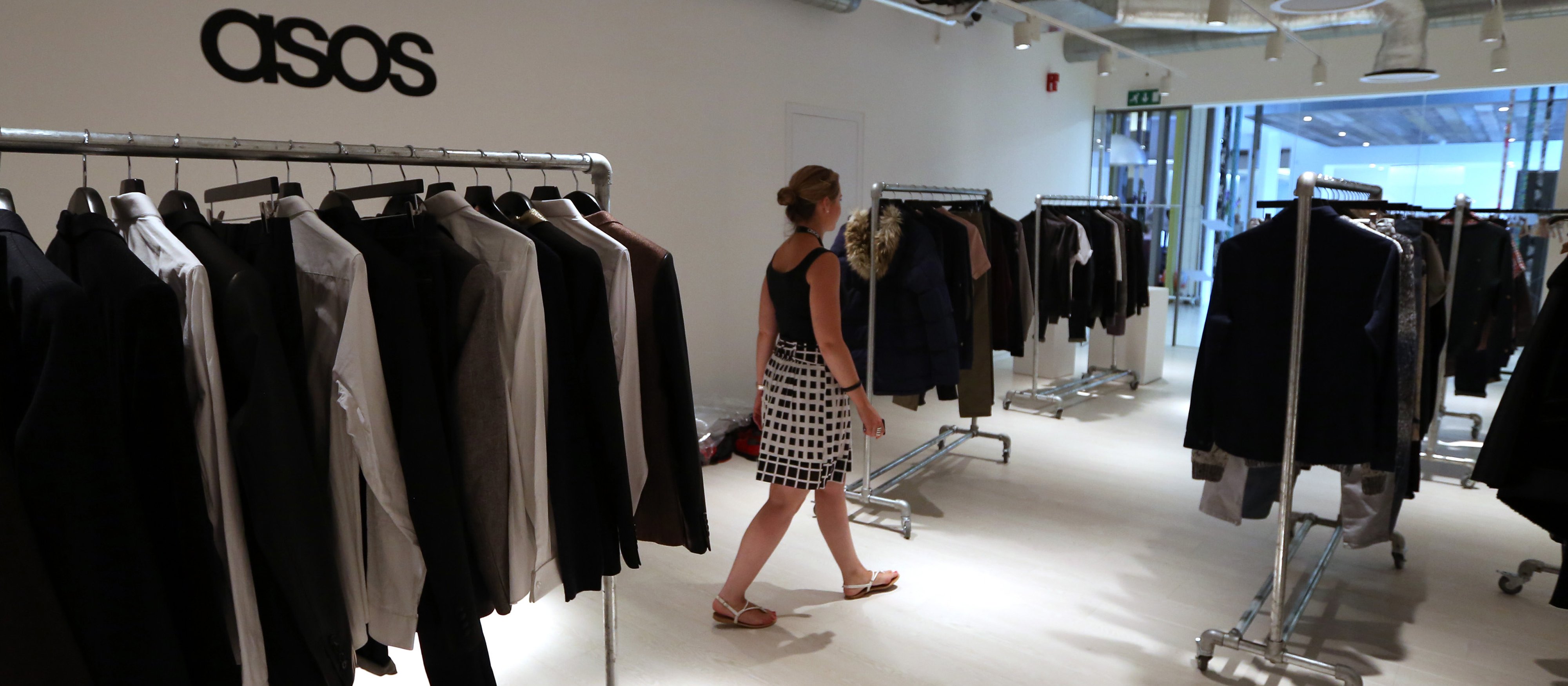 Współzałożyciel ASOS zmarł po upadku z balkonu w Tajlandii