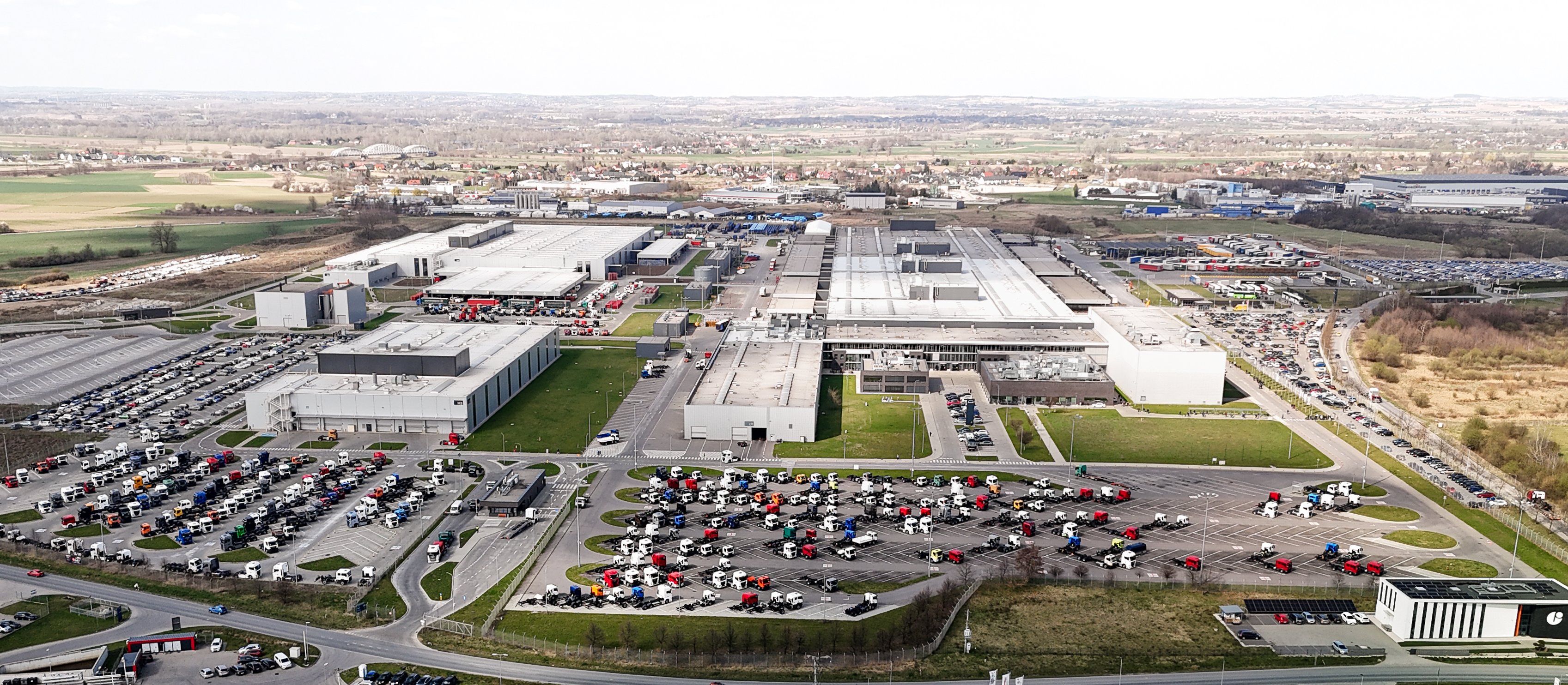 MAN inwestuje 1,9 mld zł w Niepołomicach – nowe ciężarówki i miejsca pracy