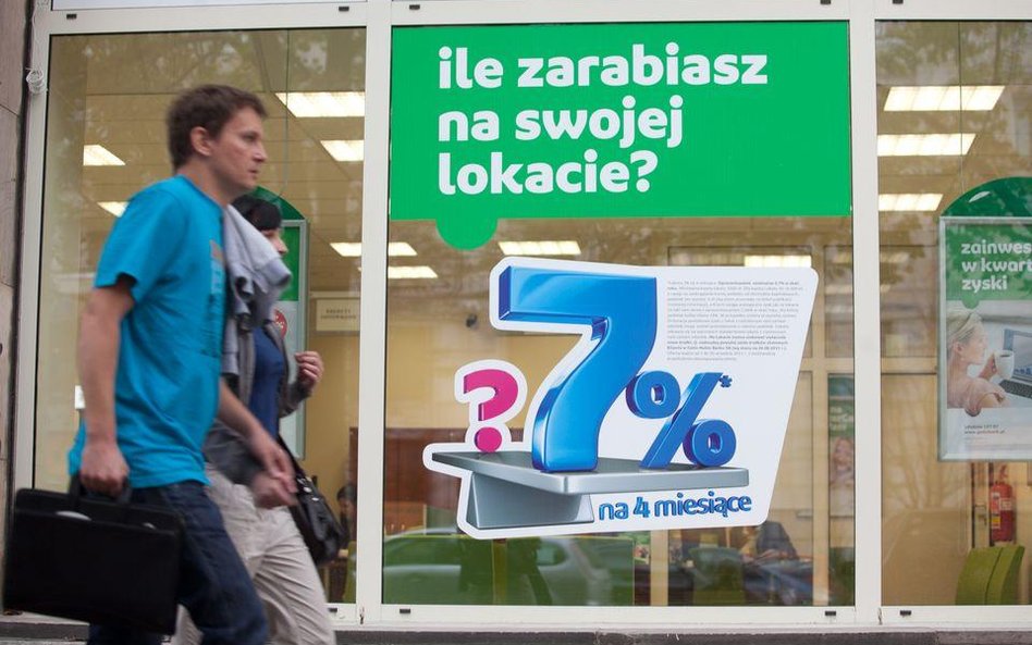 Polacy uciekają z funduszy w lokaty