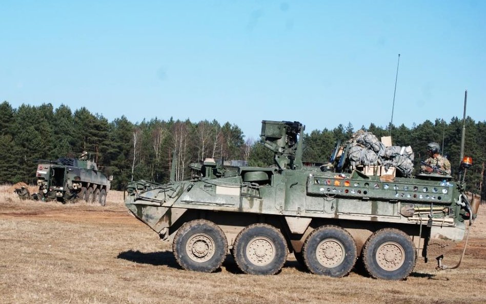 W ćwiczeniach zostały wykorzystane transportery Stryker