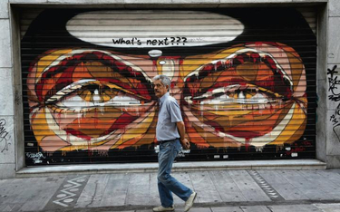Grafitti w Atenach, czerwiec 2015. Ale pytanie „co dalej” zadają sobie w Europie nie tylko Grecy
