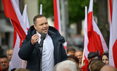 Temat pozyskanego w dziwny sposób mieszkania po konferencji polityków ze sztabu Karola Nawrockiego n