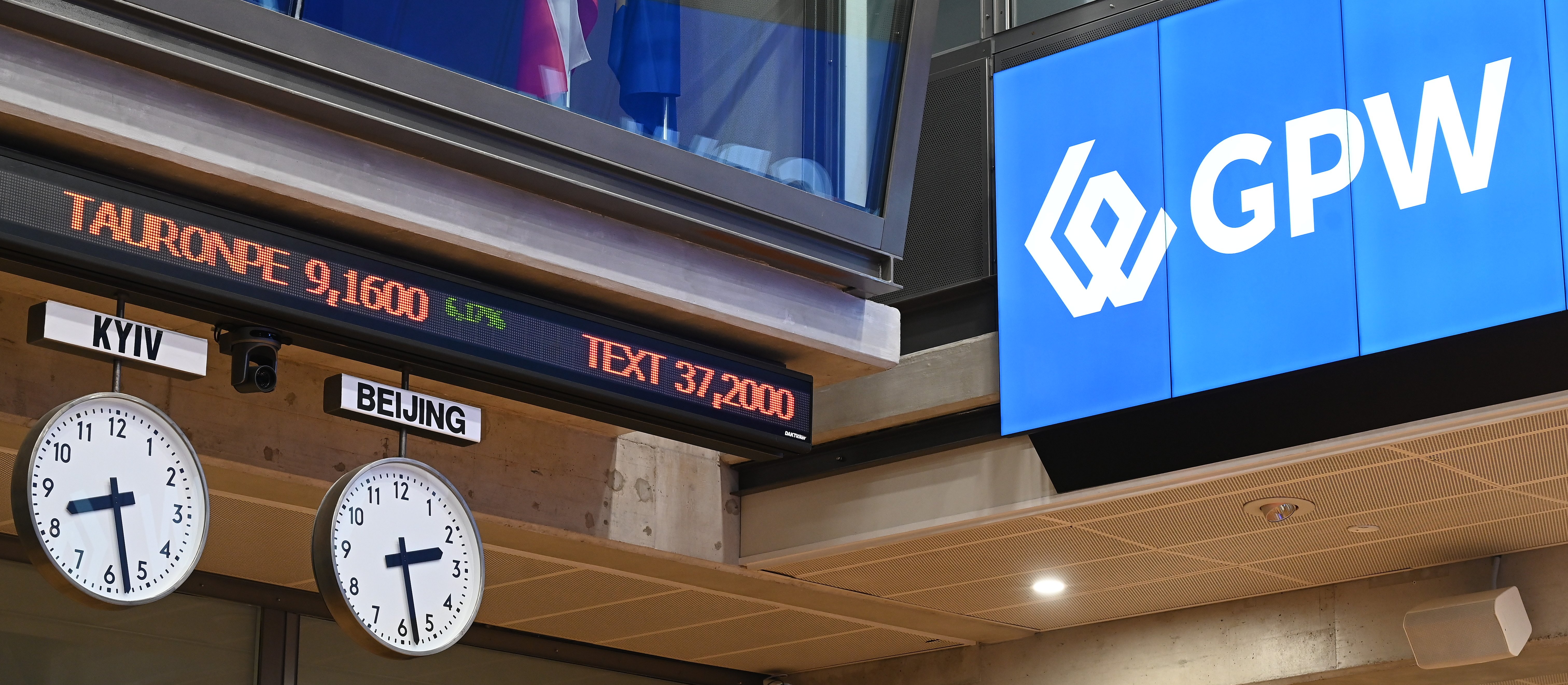 Akcje rynkowych outsiderów głęboko po kreską w 2025 r.