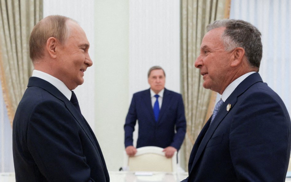 Władimir Putin i Steve Witkoff, wysłannik Donalda Trumpa tuż przed rozpoczęciem rozmów w Moskwie