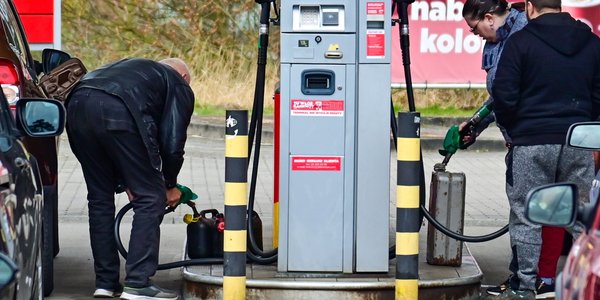 Rząd podał maksymalne ceny paliw na 2 kwietnia. Diesel potanieje