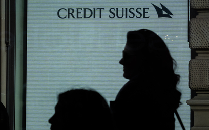 Czy to już koniec paniki? Długi cień Credit Suisse padł na banki