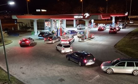 Na Orlenie będzie można oddać zużyty olej. Na pierwszej stacji pojawił się olejomat