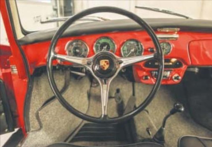 By zasiąść za tym kółkiem, trzeba wyłuskać niemal 650 tys. zł.