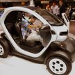 Renault Twizy kosztuje 7690 euro. Silnik o mocy 17 KM pozwoli na jazdę z prędkością 80 km/h. Na jedn