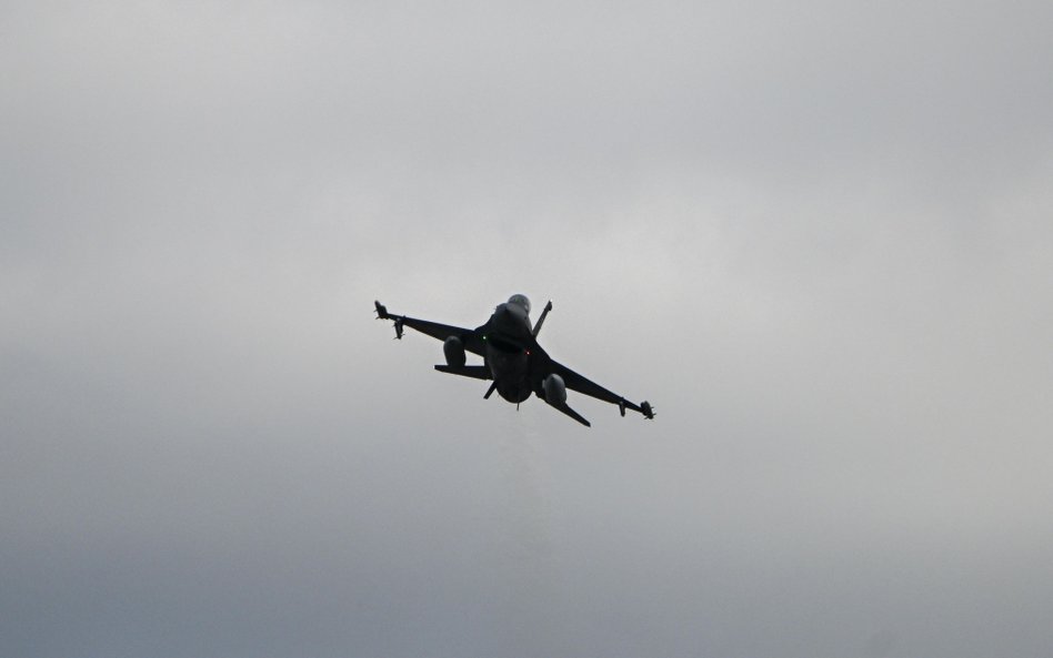 Myśliwiec F-16
