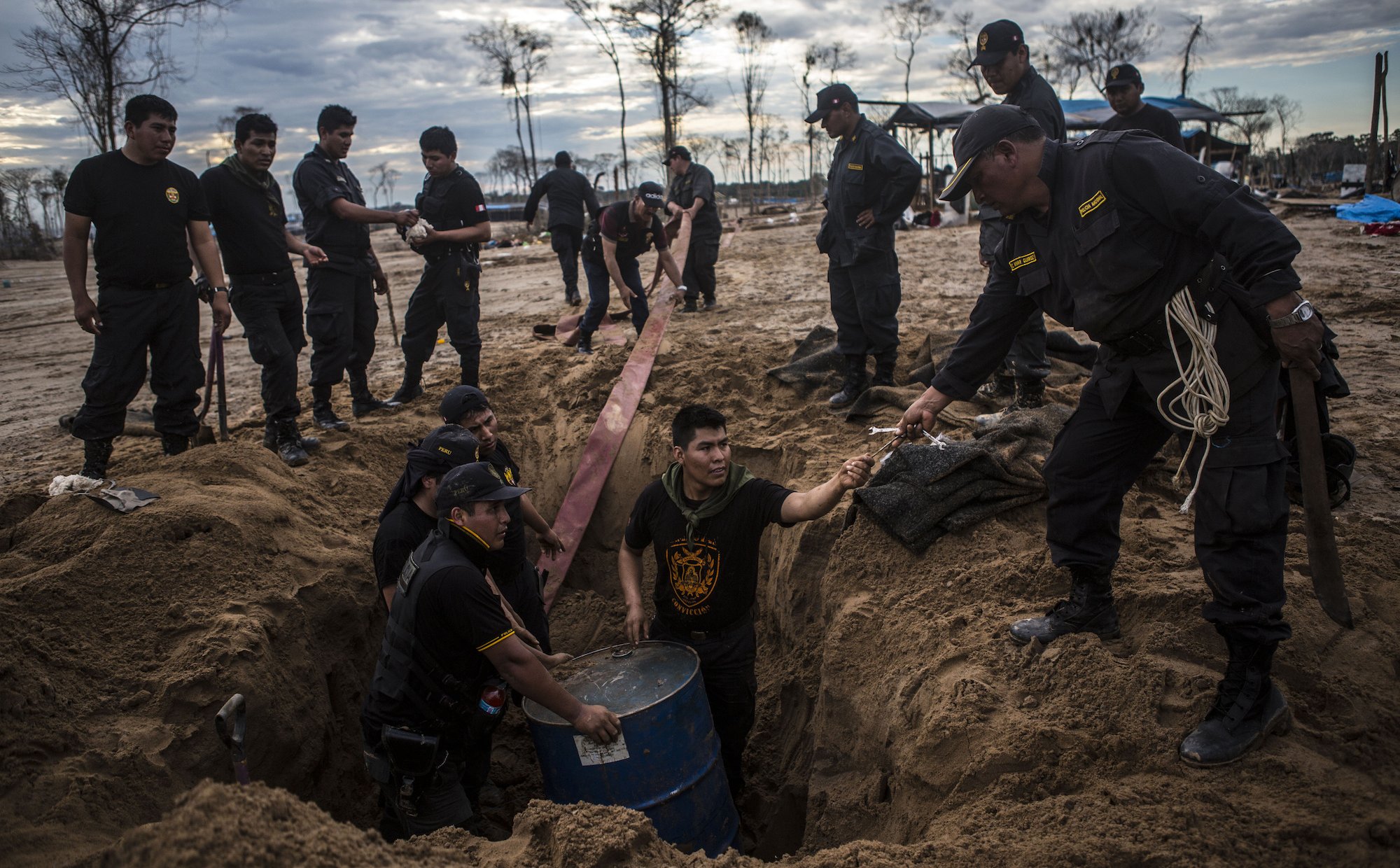 Amazonia padła ofiarą nielegalnej „gorączki złota”. Rekordowa wycinka lasów
