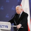Nieustanne gawędy Jarosława Kaczyńskiego podczas jego objazdu po kraju są pozornie prezentem dla opo