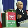 Prezes PiS Jarosław Kaczyński w 2011 r. żądał obniżenia akcyzy na benzynę