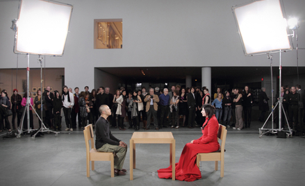 Marina Abramović "The Artist is Present", 2010, Museum of Modern Art w Nowym Jorku, © Courtesy of th