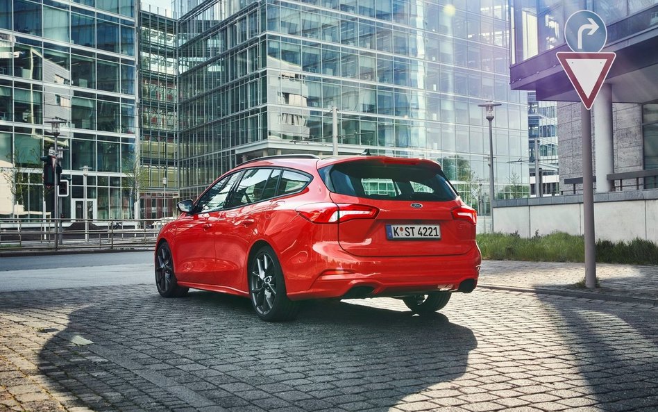 Ceny | Ford Focus ST: Pod prąd z dobrą ceną