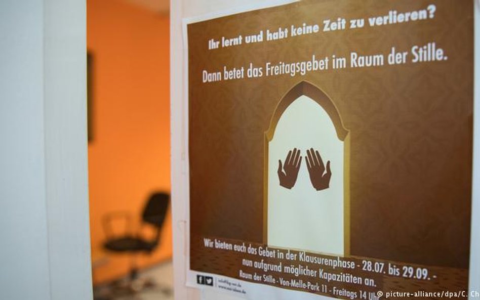 Uniwersytet w Hamburgu wprowadza kodeks religijny