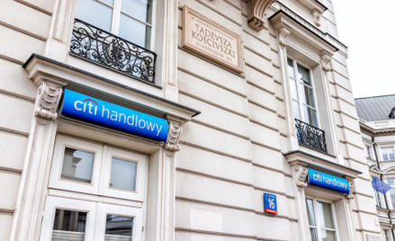 Bank Handlowy: wyższe stopy mocno pomogą