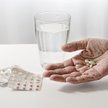 Szukanie leków poza aptekami ryzykowne dla pacjentów - ostrzegają farmaceuci