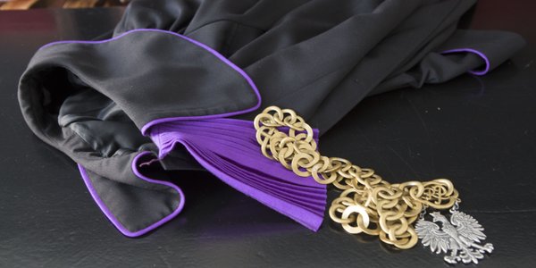 Dłuższe orzekanie nie dla sędziów z dyscyplinarkami. Zmiany w reformie Waldemara Żurka