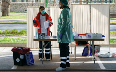 Hiszpania: ostatniej doby zmarło 838 osób z powodu koronawirusa